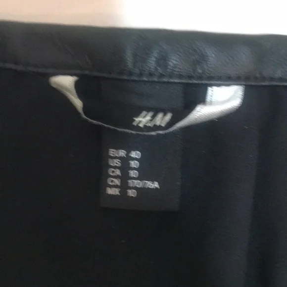 Sz 10 H&M Sequins and Faux Leather Mini Skirt - Picture 4 of 4